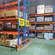 精密機(jī)械設(shè)備及高性能配件展示